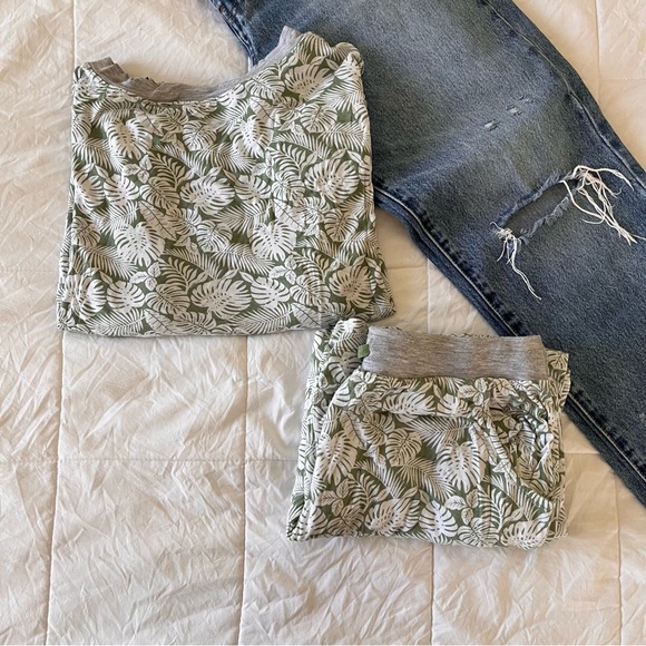Rene Rofe Other - Rene Rofe Leafy Pijama Women set Size Medium